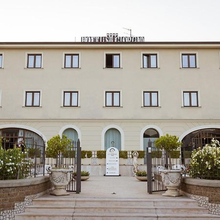 Hotel St. Giorgio Castel San Giorgio Bagian luar foto